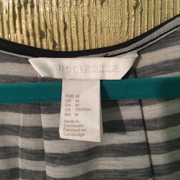 Comfy Black and Grayish Striped Tank Top - Picture 3 of 4